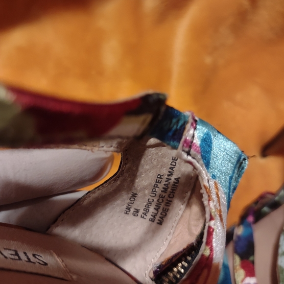 Steve Madden Floral Print Heels 👠 Haylow size 6 - Picture 13 of 13